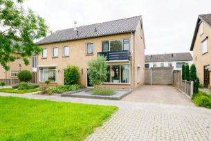 De Kievit 12, Vriezenveen